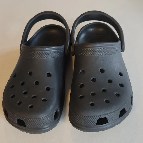 Black Crocs - Picture 2 of 8